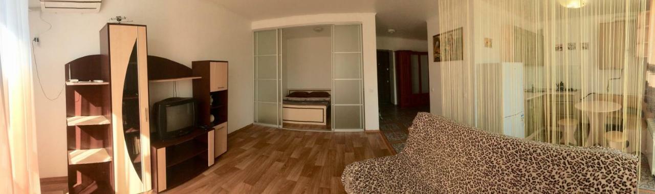 بولتافا Studio Apartment In Center المظهر الخارجي الصورة