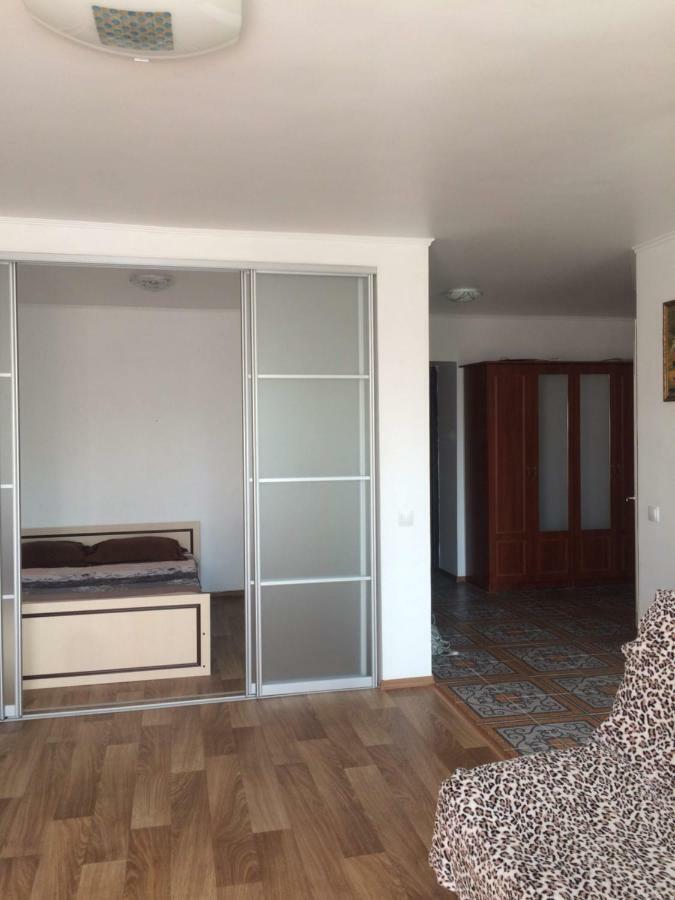 بولتافا Studio Apartment In Center المظهر الخارجي الصورة